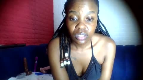 peach_melbah online show from 06/25/26, 09:41