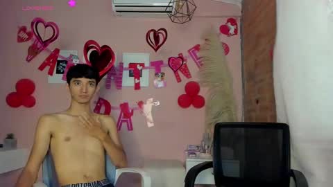 Snapshot of peach_tyron chatting on 02/15/25, 05:07 peach tyron online show from 02/15/25, 05:07