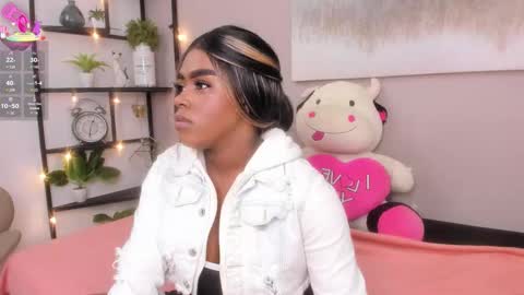 Snapshot of peachbrii chatting on 12/15/25, 12:42 Briana online show from 12/15/25, 12:42