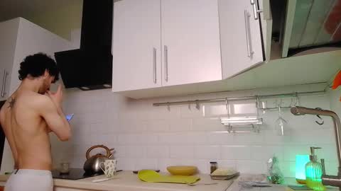 Snapshot of peachcreamcouple chatting on 09/25/25, 09:40 Lexy Peach online show from 09/25/25, 09:40