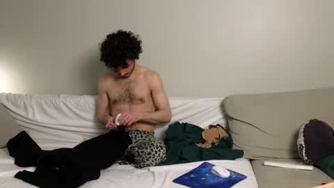 Snapshot of peachcreamcouple chatting on 12/01/25, 11:54 Lexy Peach online show from 12/01/25, 11:54