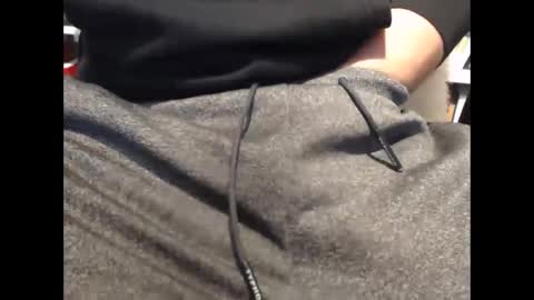 Snapshot of peacheshubby chatting on 01/06/25, 04:23 hard4u online show from 01/06/25, 04:23