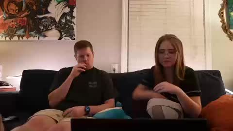 Snapshot of peachespunkins chatting on 10/11/25, 02:11 peachespunkins online show from 10/11/25, 02:11