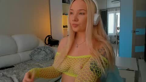 Snapshot of peachju1cy chatting on 02/21/25, 06:07 peachju1cy online show from 02/21/25, 06:07