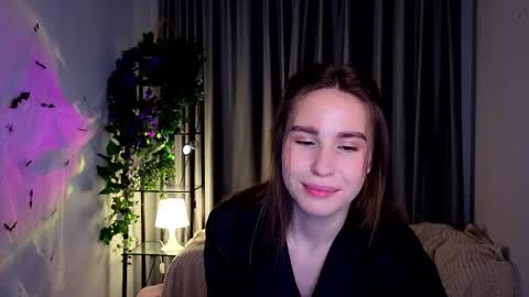 Snapshot of peachparadox chatting on 10/31/25, 09:16 SwetsKitt online show from 10/31/25, 09:16