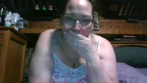 Snapshot of peachtree197 chatting on 03/05/26, 04:08 peachtree197 online show from 03/05/26, 04:08