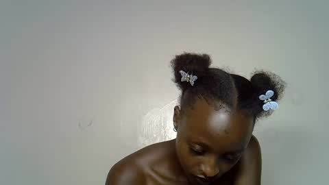 peachy_ebony online show from 12/14/25, 03:17