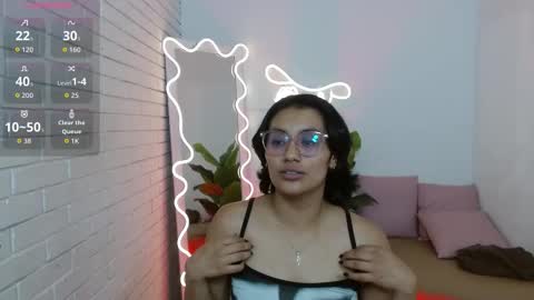 Snapshot of peachy_tay chatting on 10/22/25, 02:50 peachy_tay online show from 10/22/25, 02:50