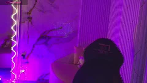 peachy_tay online show from 03/24/26, 11:48