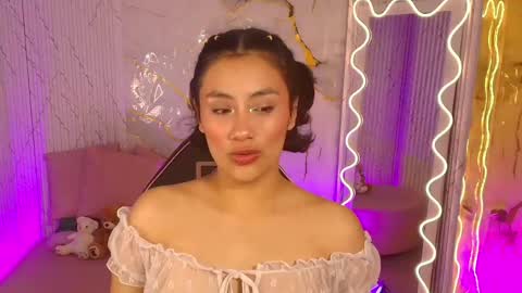 peachy_tay online show from 04/19/26, 11:53