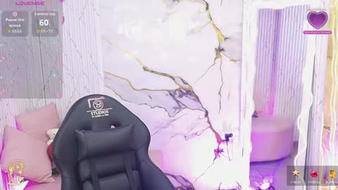 peachy_tay online show from 05/08/26, 11:37