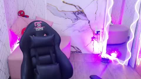 peachy_tay online show from 05/12/26, 11:40