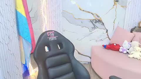 peachy_tay online show from 06/30/26, 11:33