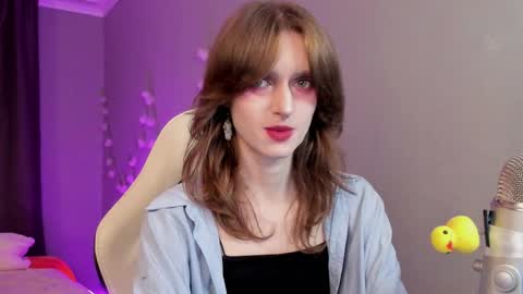 Snapshot of peachymaybe chatting on 10/06/25, 01:14 Peachy not a bb baby love or something Please call me Peachy online show from 10/06/25, 01:14