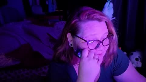 Peachy Nessa online show from 02/02/26, 10:25