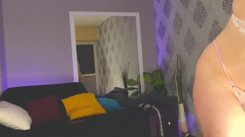 Snapshot of peachypixiee chatting on 05/09/26, 08:52 PeachyPixiee online show from 05/09/26, 08:52