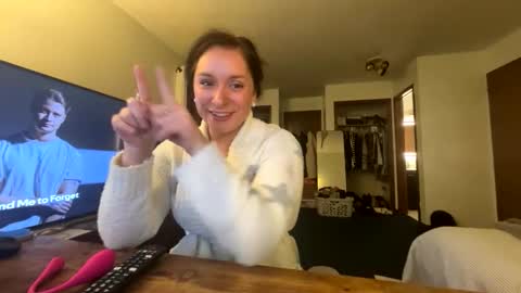 Snapshot of peachyxobsession chatting on 02/01/26, 05:17 PeachyObsession online show from 02/01/26, 05:17