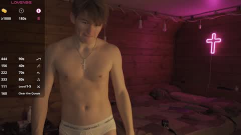 Snapshot of peanut_boy chatting on 12/06/24, 08:51 peanut_boy online show from 12/06/24, 08:51