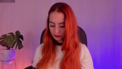 Snapshot of pear__moon chatting on 10/04/25, 08:07 LILLY online show from 10/04/25, 08:07