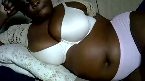 Keci online show from 11/02/25, 05:21