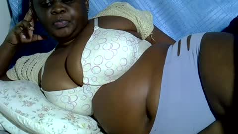 Snapshot of pearl_33 chatting on 06/04/26, 06:36 Keci online show from 06/04/26, 06:36