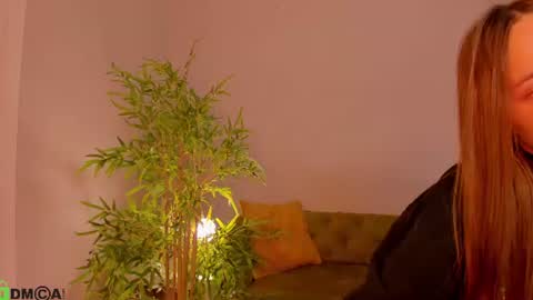 Sex Leah online show from 06/22/26, 01:07