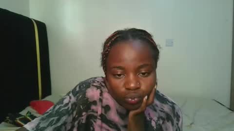 Snapshot of pearl_velvet chatting on 11/08/25, 07:30 vel online show from 11/08/25, 07:30