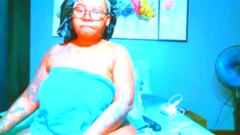 Pearl online show from 03/08/25, 06:47