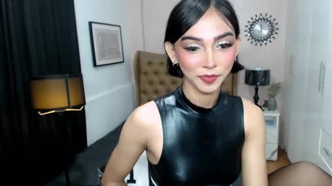 Pearl online show from 03/12/25, 10:50