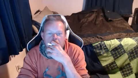 pecker40 online show from 12/08/24, 12:18