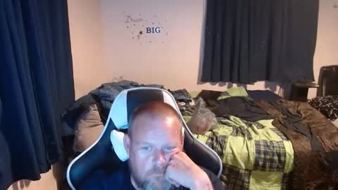 pecker40 online show from 12/31/24, 03:23