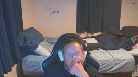 pecker40 online show from 03/04/25, 01:01