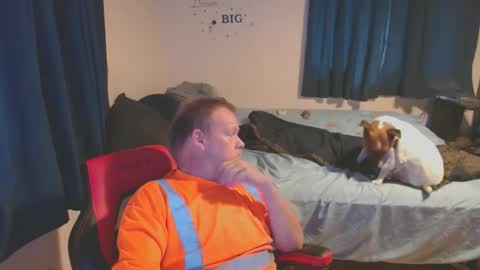 pecker40 online show from 10/12/25, 07:46