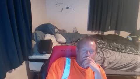 Snapshot of pecker40 chatting on 04/26/26, 12:41 pecker40 online show from 04/26/26, 12:41