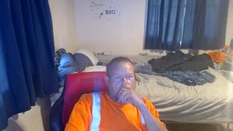 Snapshot of pecker40 chatting on 06/20/26, 09:28 pecker40 online show from 06/20/26, 09:28