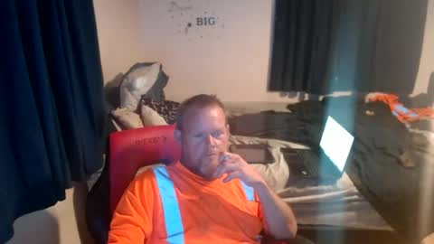 Snapshot of pecker40 chatting on 06/29/26, 12:28 pecker40 online show from 06/29/26, 12:28