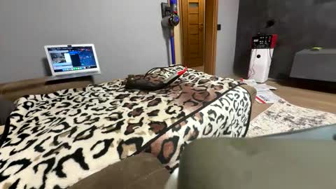 pedkelniupora online show from 11/26/25, 07:04