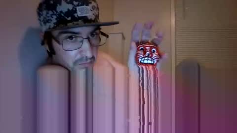 Snapshot of pedro3xxx chatting on 01/14/26, 04:40 pedro3xxx online show from 01/14/26, 04:40