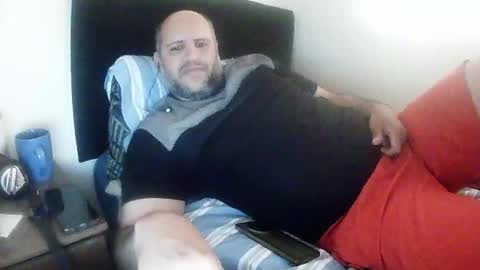 Snapshot of pedrofalfan chatting on 10/19/25, 01:01 Pedro online show from 10/19/25, 01:01