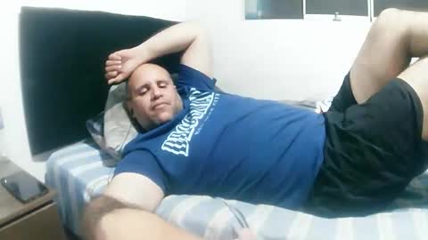 Snapshot of pedrofalfan chatting on 03/21/26, 02:27 Pedro online show from 03/21/26, 02:27