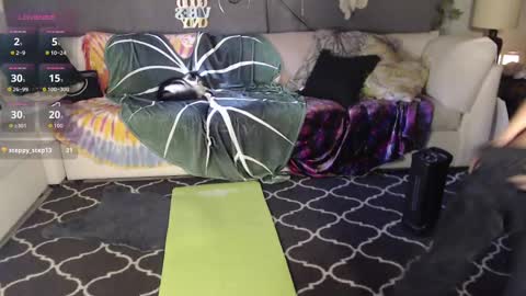 NEXT CHILL SESH  1130 930pm -ish PEEK online show from 11/04/25, 03:00