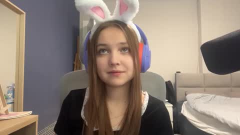 Snapshot of peepapa chatting on 07/12/26, 02:08 Luna Vale online show from 07/12/26, 02:08