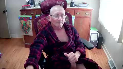 Snapshot of peepingmale chatting on 11/27/25, 01:46 peepingmale online show from 11/27/25, 01:46