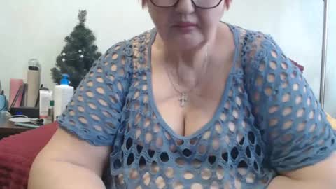 Snapshot of peggysoft chatting on 03/04/25, 11:08 PeggySoft online show from 03/04/25, 11:08