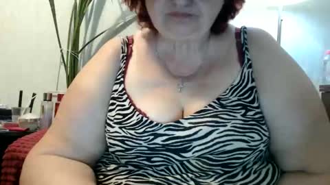 Snapshot of peggysoft chatting on 05/24/26, 10:37 PeggySoft online show from 05/24/26, 10:37