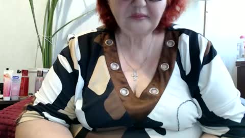 Snapshot of peggysoft chatting on 06/08/26, 07:31 PeggySoft online show from 06/08/26, 07:31