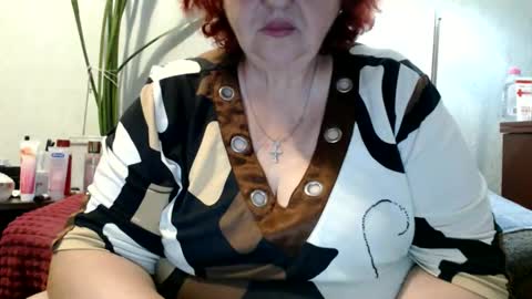 Snapshot of peggysoft chatting on 06/08/26, 07:36 PeggySoft online show from 06/08/26, 07:36