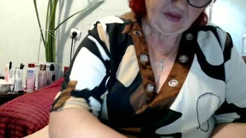 Snapshot of peggysoft chatting on 06/14/26, 12:30 PeggySoft online show from 06/14/26, 12:30