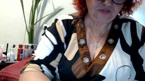 Snapshot of peggysoft chatting on 06/18/26, 12:22 PeggySoft online show from 06/18/26, 12:22