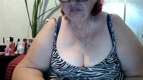 Snapshot of peggysoft chatting on 06/25/26, 11:09 PeggySoft online show from 06/25/26, 11:09